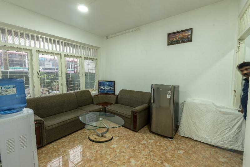 Oyo 102 Metro Marine Drive Hotel Colombo Buitenkant foto